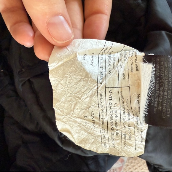 Marmot women’s Quilted Black Down Puffer Jacket 700 fill - Picture 5 of 8